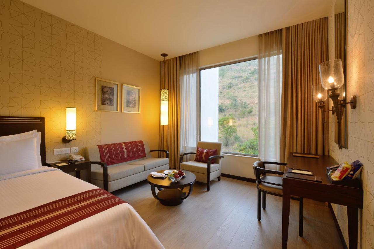 Marasa Sarovar Premiere Tirupati Ngoại thất bức ảnh A room at The Oberoi, Rishikesh
