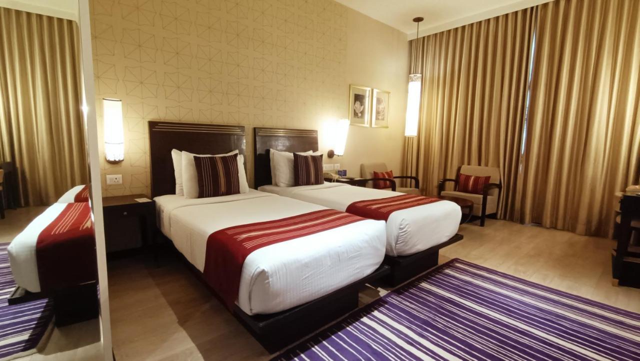 Marasa Sarovar Premiere Tirupati Ngoại thất bức ảnh A room at the Taj Bengal