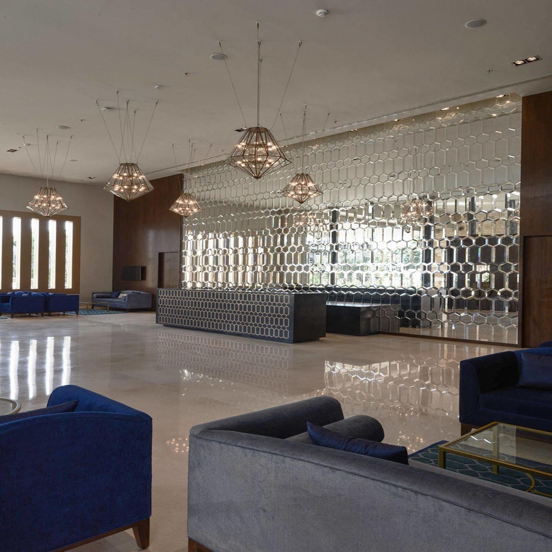 Marasa Sarovar Premiere Tirupati Ngoại thất bức ảnh The lobby of the hotel